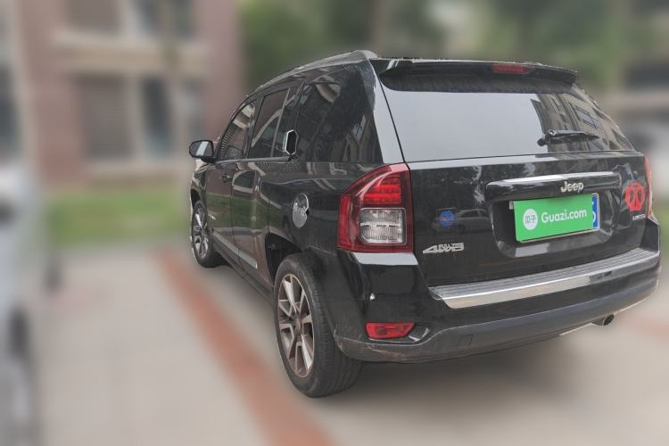 Used Jeep Compass 2014 2.4L four-wheel drive luxury navigation version Rear Left 45 Deg