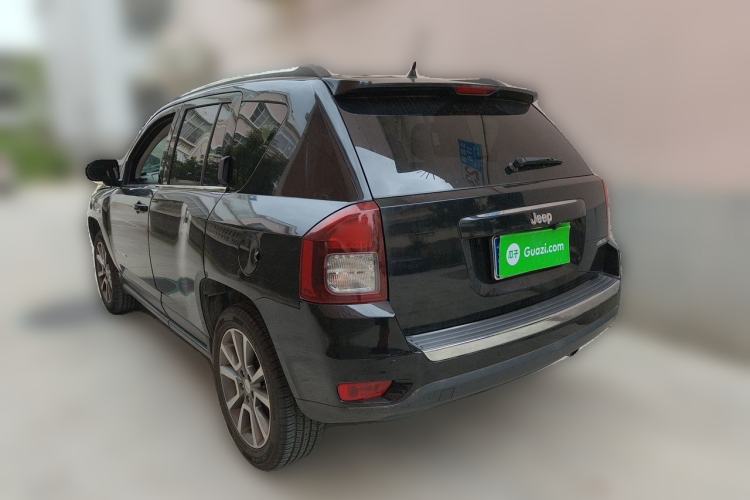 Used Jeep Compass 2014 2.4L four-wheel drive luxury version Rear Left 45 Deg