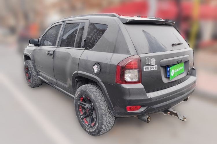 Used Jeep Compass 2014 2.4L Four-Wheel Drive Serpentine Collection Edition Rear Left 45 Deg
