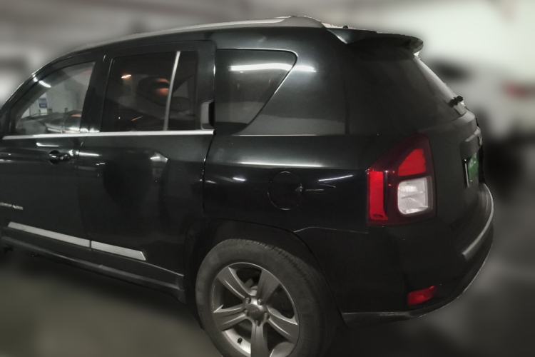 Used Jeep Compass 2014 Revised Version 2.4L Four-Wheel Drive Comfort Edition Rear Left 45 Deg