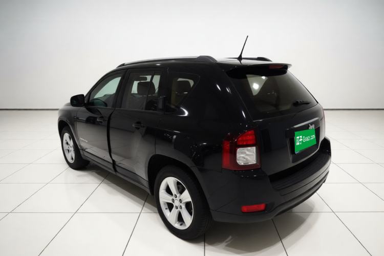 Used Jeep Compass 2014 Revised Version 2.0L Two-Wheel Drive Entry-Level Edition Rear Left 45 Deg