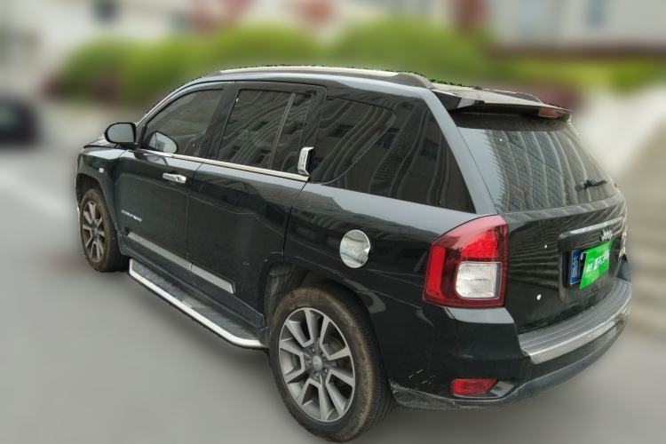 Used Jeep Compass 2014 Revised Version 2.4L Four-Wheel Drive Luxury Edition Rear Left 45 Deg