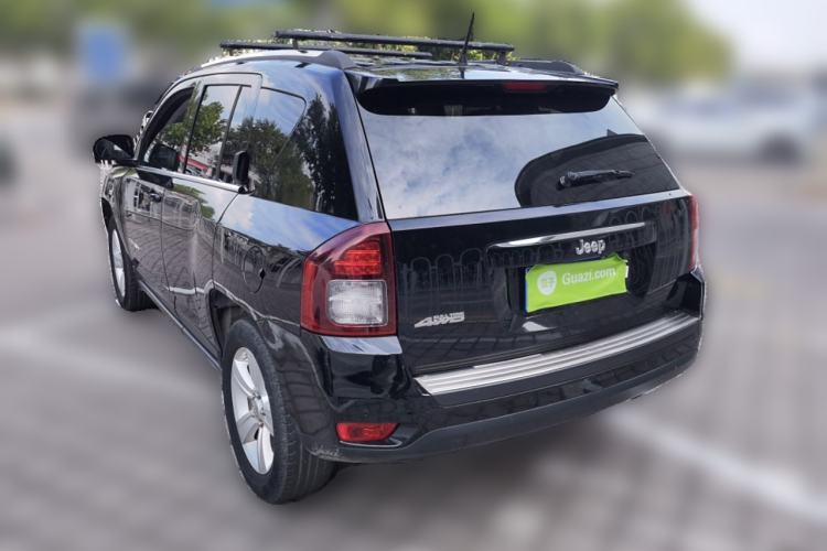 Used Jeep Compass 2014 2.4L four-wheel drive sport version Rear Left 45 Deg