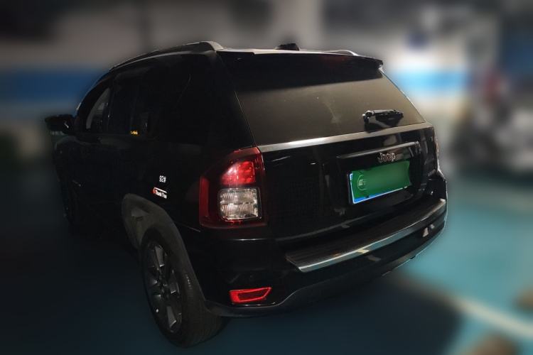 Used Jeep Compass 2014 2.0L two-wheel drive luxury version Rear Left 45 Deg