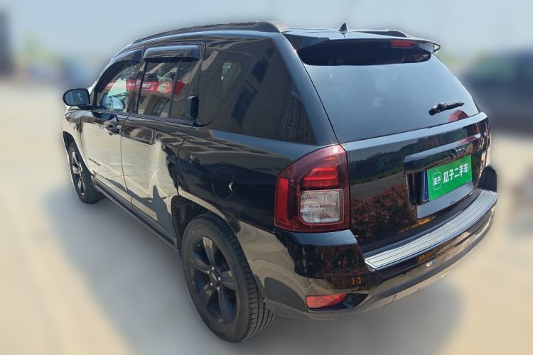 Used Jeep Compass 2014 2.4L Four-Wheel Drive Serpentine Collection Edition Rear Left 45 Deg