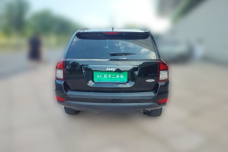 Used Jeep Compass 2014 2.0L two-wheel drive sport version Rear