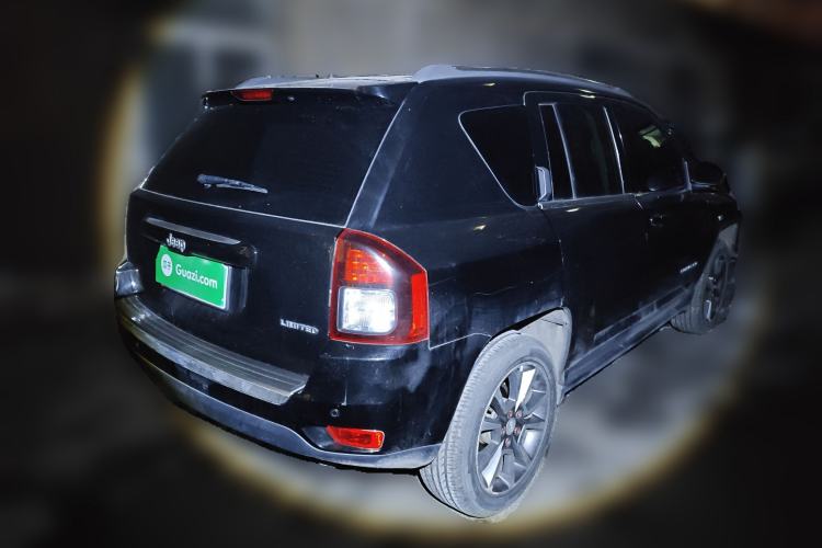 Used Jeep Compass 2014 2.4L four-wheel drive luxury navigation version Rear Right 45 Deg