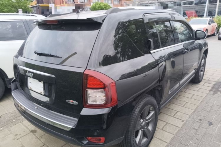 Used Jeep Compass 2014 Revised Version 2.4L Four-Wheel Drive Comfort Edition Rear Right 45 Deg
