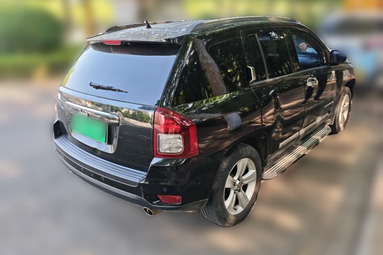 Used Jeep Compass 2014 2.4L four-wheel drive sport version Rear Right 45 Deg