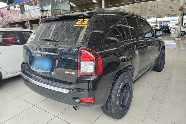 Used Jeep Compass 2014 Revised Version 2.4L Four-Wheel Drive Luxury Edition Rear Right 45 Deg