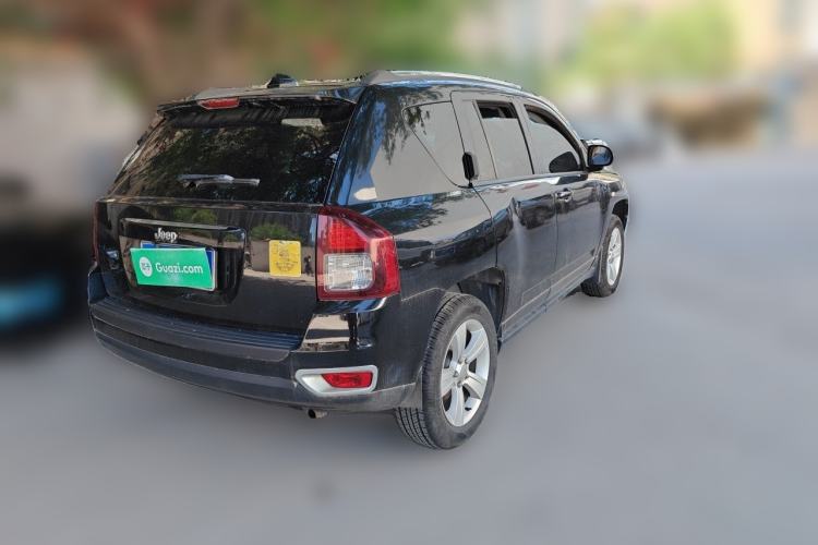 Used Jeep Compass 2014 2.4L four-wheel drive sport version Rear Right 45 Deg