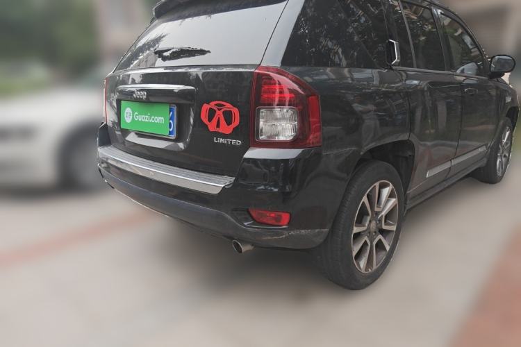 Used Jeep Compass 2014 2.4L four-wheel drive luxury navigation version Rear Right 45 Deg