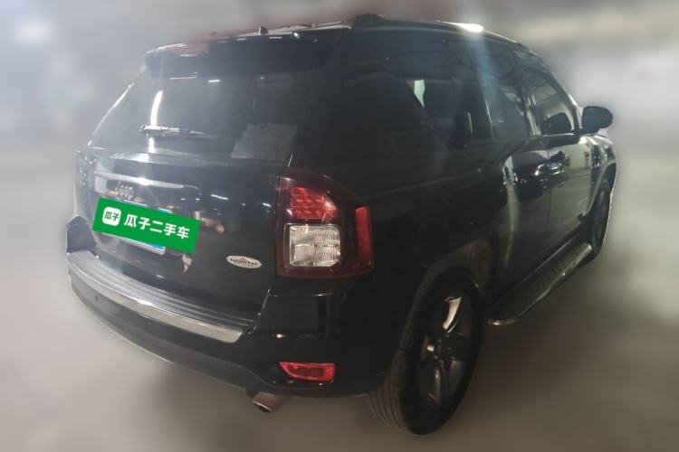 Used Jeep Compass 2014 Revised Version 2.4L Four-Wheel Drive Comfort Edition Rear Right 45 Deg