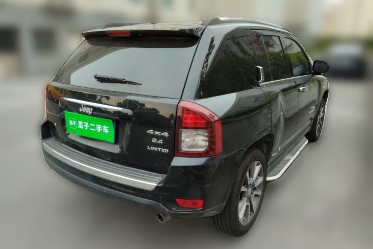 Used Jeep Compass 2014 Revised Version 2.4L Four-Wheel Drive Luxury Edition Rear Right 45 Deg