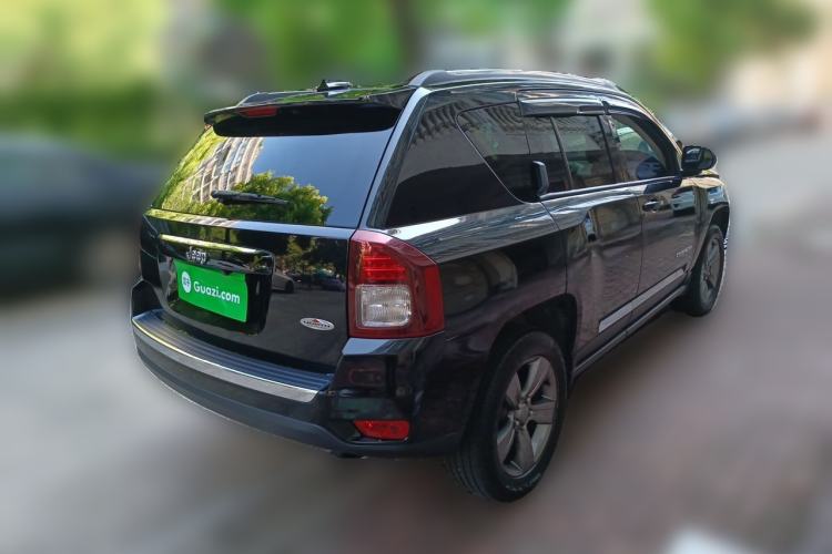 Used Jeep Compass 2014 Revised Version 2.4L Four-Wheel Drive Comfort Edition Rear Right 45 Deg