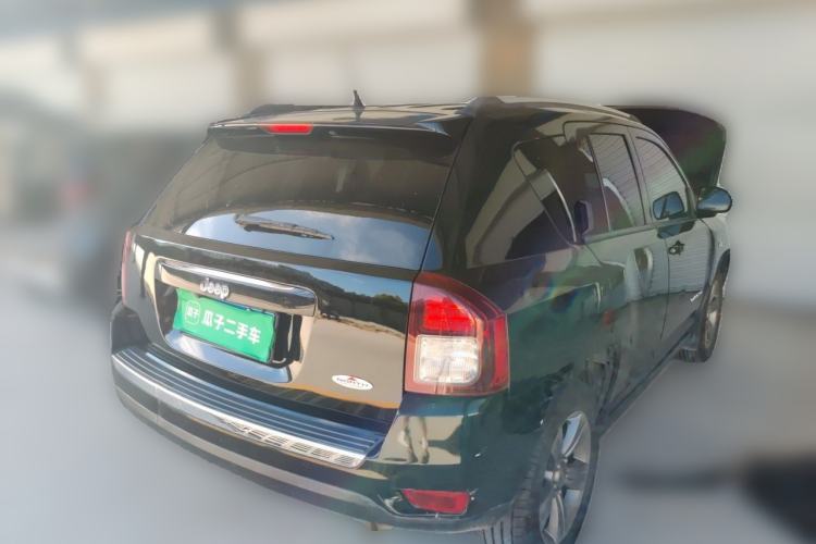 Used Jeep Compass 2014 Revised Version 2.4L Four-Wheel Drive Comfort Edition Rear Right 45 Deg