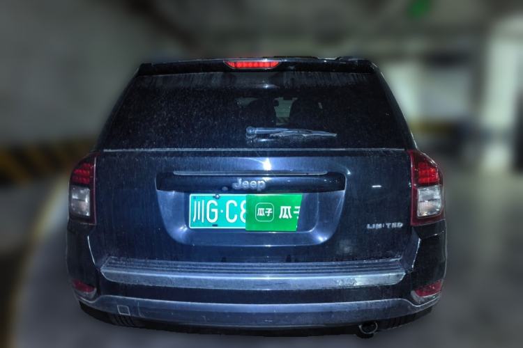 Used Jeep Compass 2014 2.4L four-wheel drive luxury navigation version Rear
