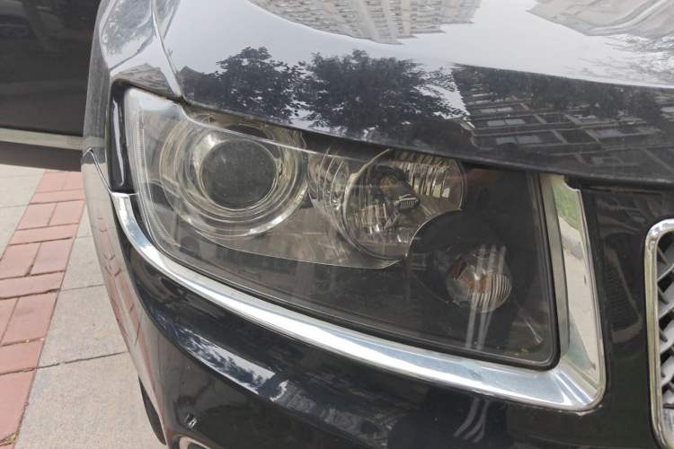 Used Jeep Compass 2014 2.4L four-wheel drive luxury navigation version Right Front Headlight