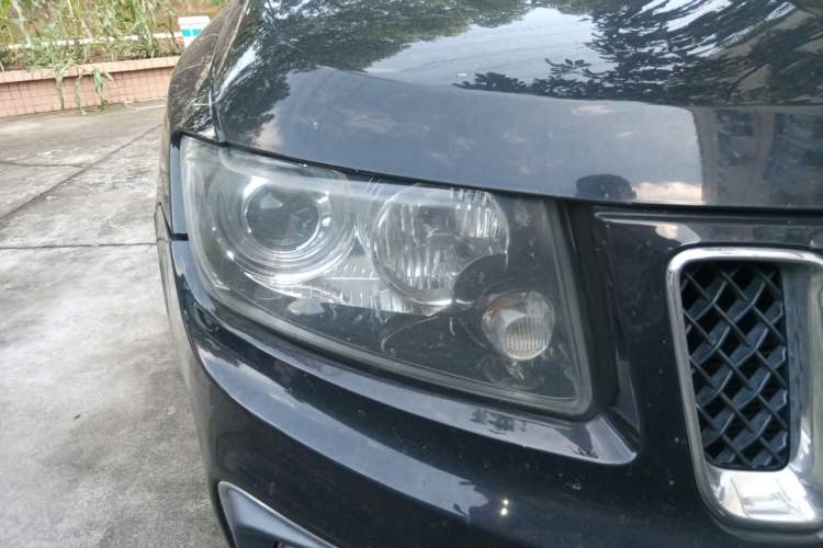 Used Jeep Compass 2014 Revised Version 2.4L Four-Wheel Drive Comfort Edition Right Front Headlight