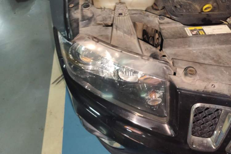 Used Jeep Compass 2014 Revised Version 2.4L Four-Wheel Drive Comfort Edition Right Front Headlight
