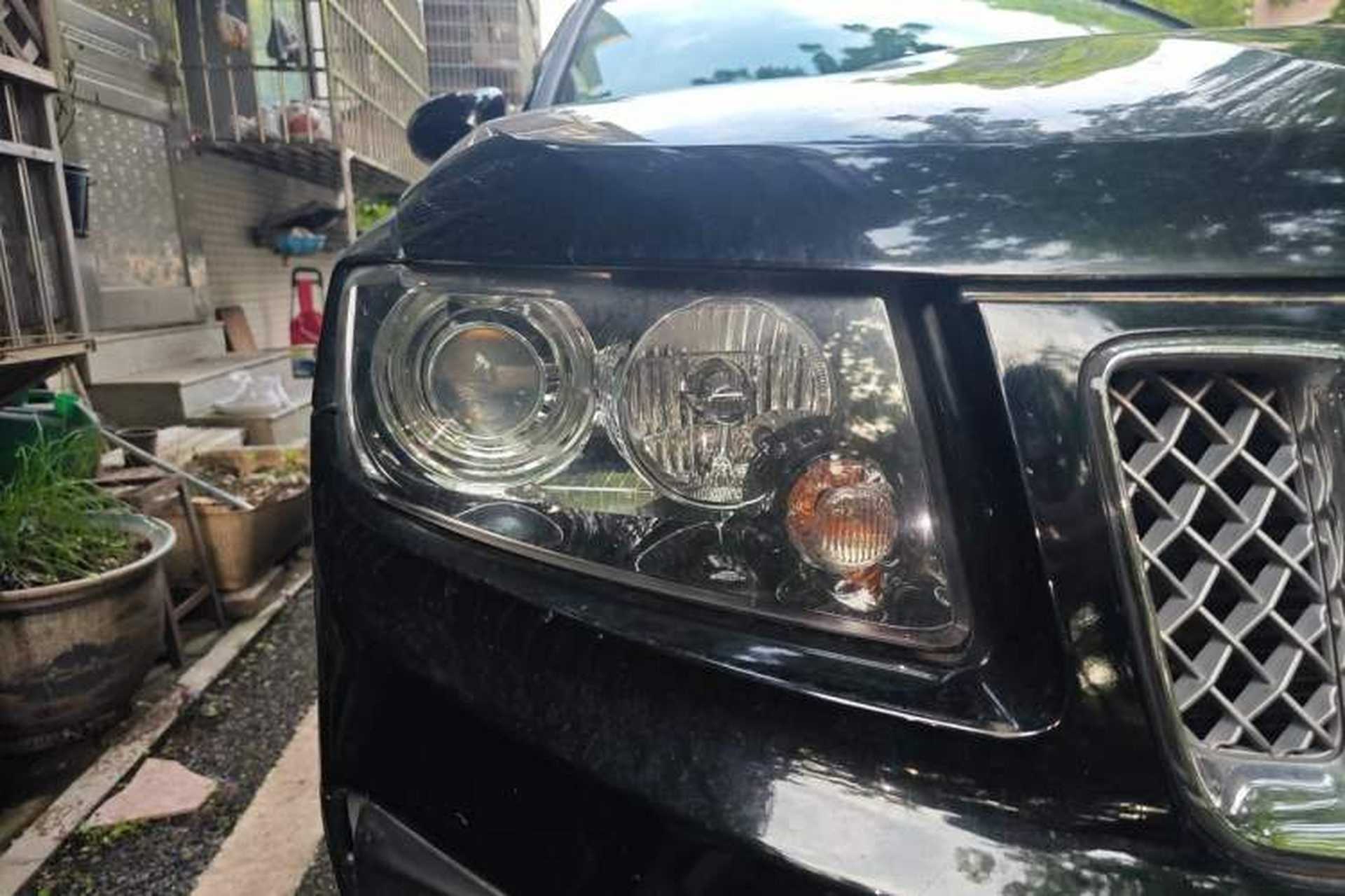 Used Jeep Compass 2014 2.0L two-wheel drive luxury version Right Front Headlight