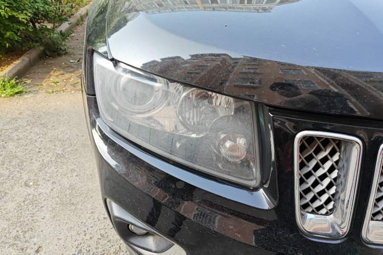Used Jeep Compass 2014 Revised Version 2.0L Two-Wheel Drive Elite Edition Right Front Headlight