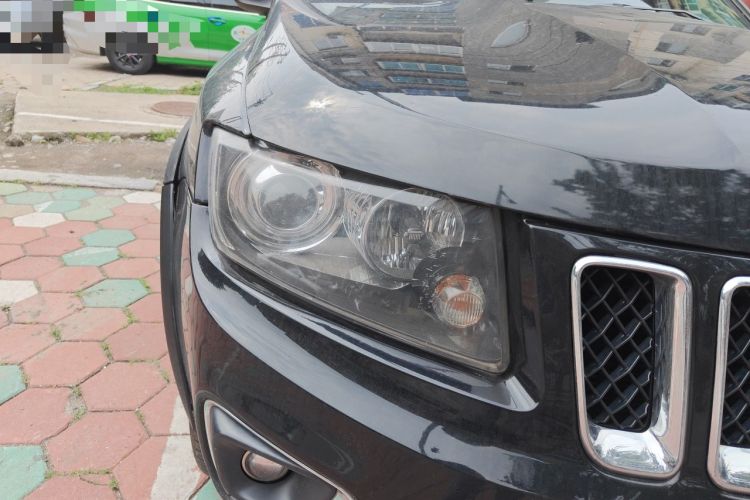 Used Jeep Compass 2014 Revised Version 2.4L Four-Wheel Drive Comfort Edition Right Front Headlight