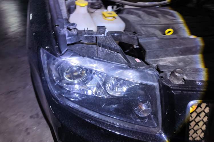 Used Jeep Compass 2014 2.4L four-wheel drive luxury navigation version Right Front Headlight