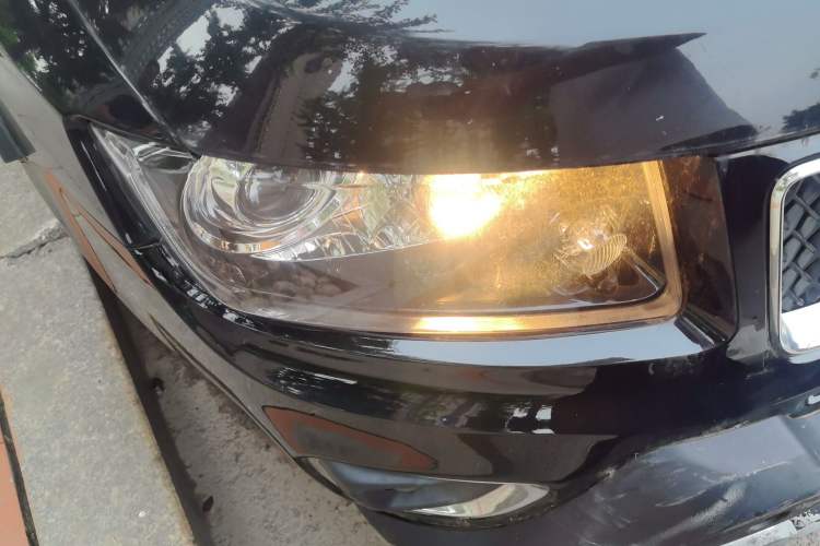 Used Jeep Compass 2014 Revised Version 2.0L Two-Wheel Drive Elite Edition Right Front Headlight