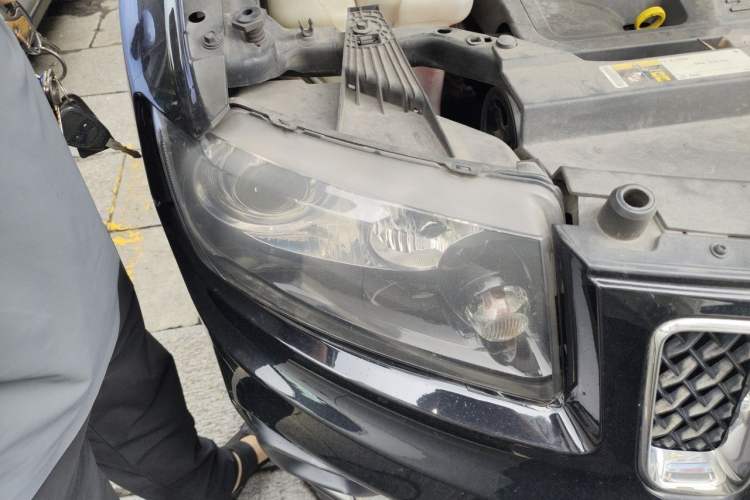 Used Jeep Compass 2014 Revised Version 2.4L Four-Wheel Drive Comfort Edition Right Front Headlight