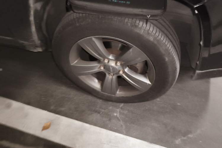 Used Jeep Compass 2014 Revised Version 2.4L Four-Wheel Drive Comfort Edition Right Front Wheel Hub