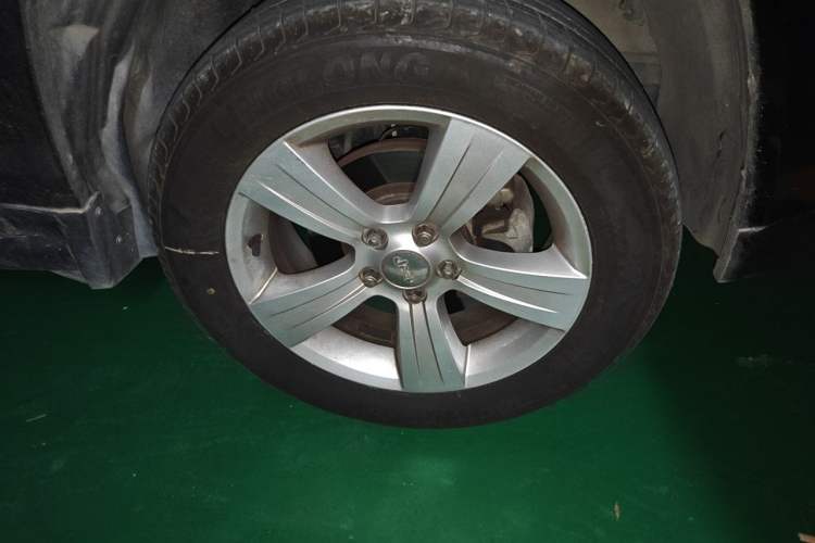 Used Jeep Compass 2014 Revised Version 2.0L Two-Wheel Drive Entry-Level Edition Right Front Wheel Hub