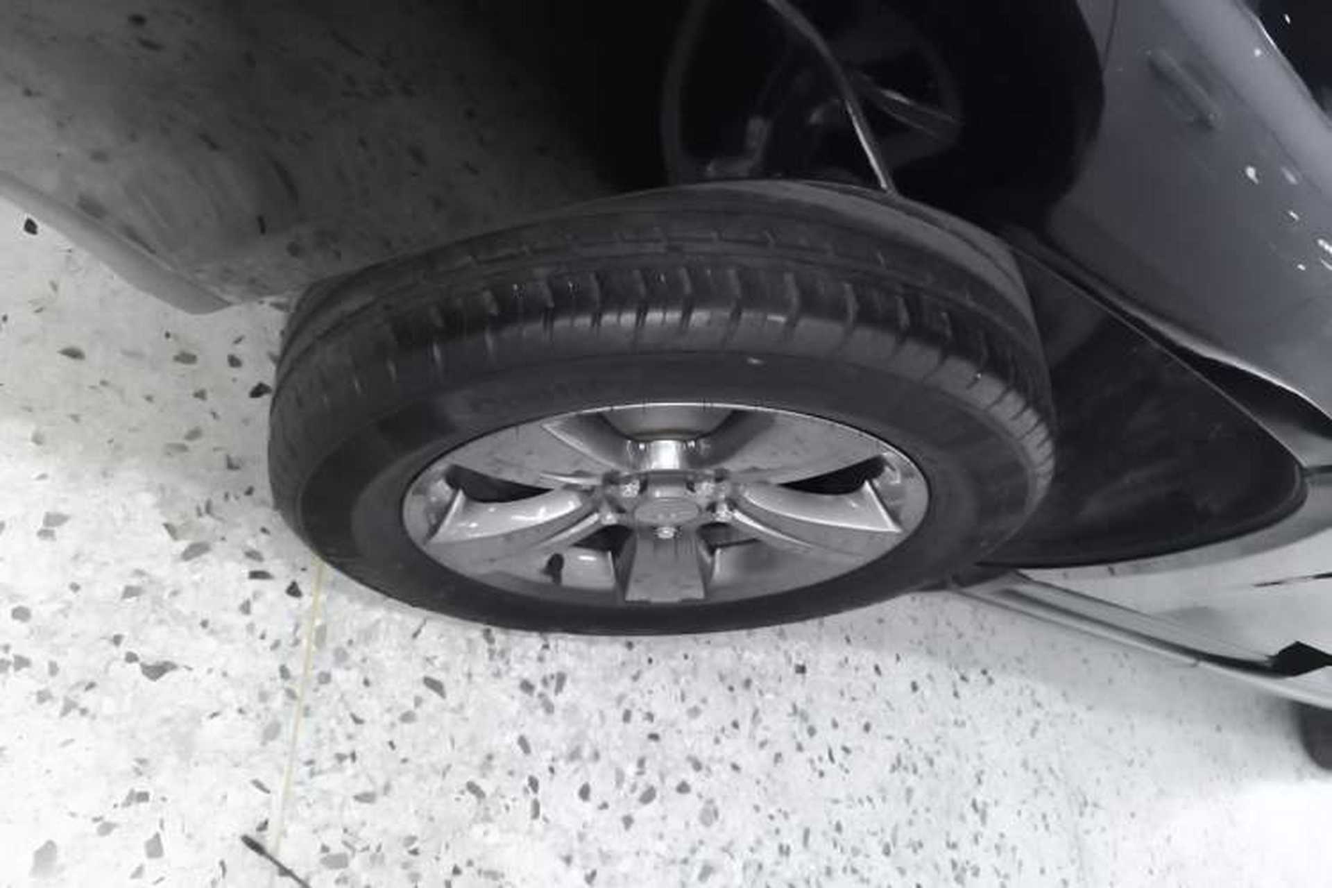 Used Jeep Compass 2014 Revised Version 2.4L Four-Wheel Drive Comfort Edition Right Rear Wheel Hub