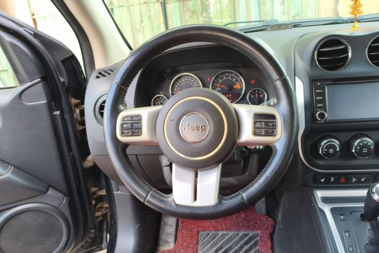 Used Jeep Compass 2014 Revised Version 2.0L Two-Wheel Drive Elite Edition Steering Wheel