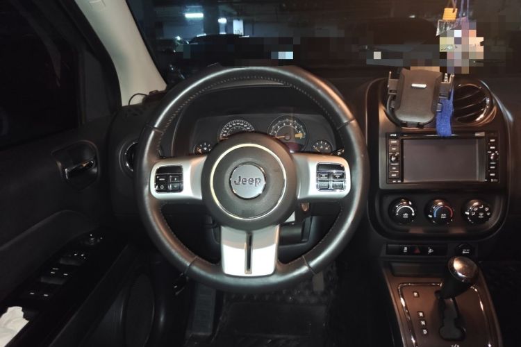 Used Jeep Compass 2014 Revised Version 2.0L Two-Wheel Drive Entry-Level Edition Steering Wheel