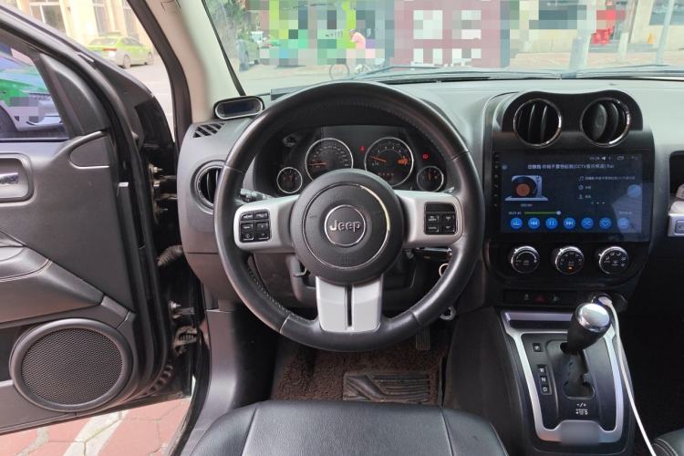Used Jeep Compass 2014 Revised Version 2.4L Four-Wheel Drive Comfort Edition Steering Wheel