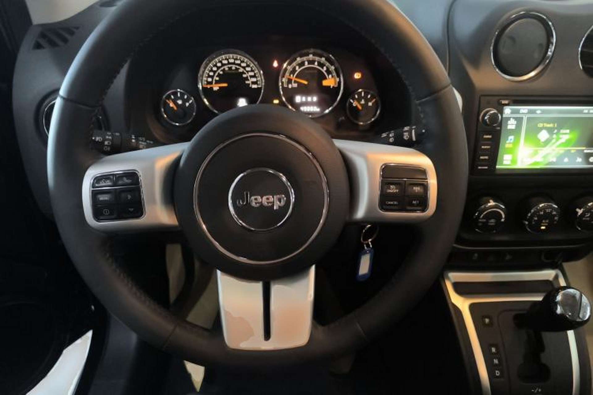 Used Jeep Compass 2014 Revised Version 2.4L Four-Wheel Drive Comfort Edition Steering Wheel