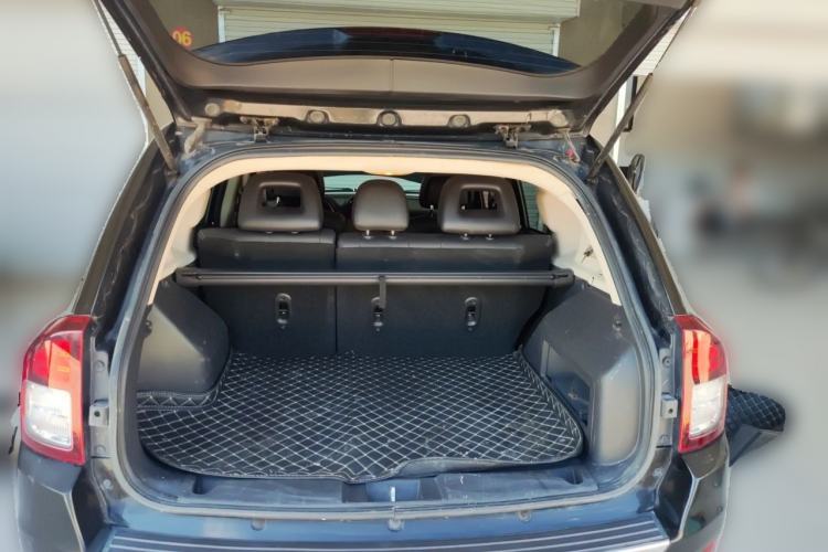 Used Jeep Compass 2014 Revised Version 2.4L Four-Wheel Drive Comfort Edition Trunk