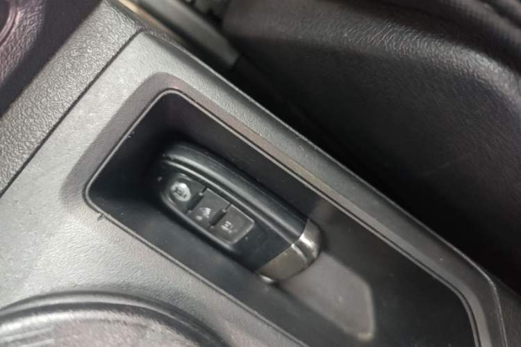 Used Jeep Compass 2014 Revised Version 2.4L Four-Wheel Drive Comfort Edition Vehicle Key