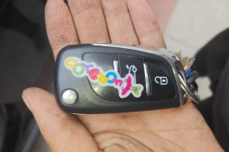 Used Jeep Compass 2014 2.4L four-wheel drive luxury navigation version Vehicle Key