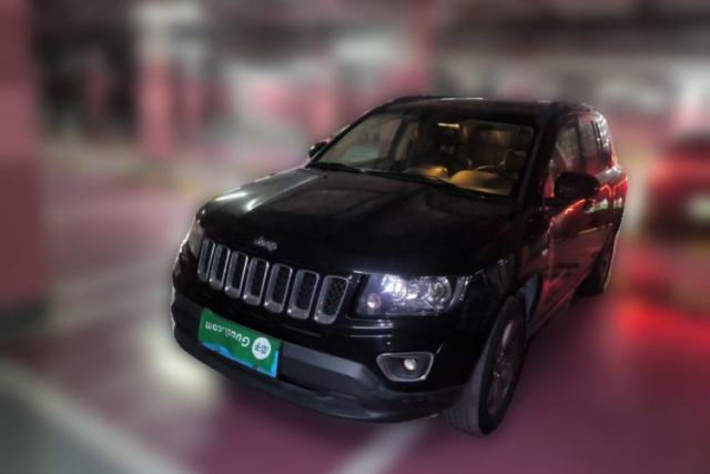 Jeep Compass 2014 2.4L four-wheel drive sport version с пробегом