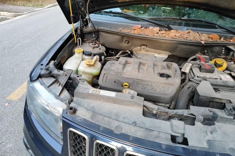 Used Jeep Compass 2014 Revised Version 2.4L Four-Wheel Drive Comfort Edition Engine Bay Right