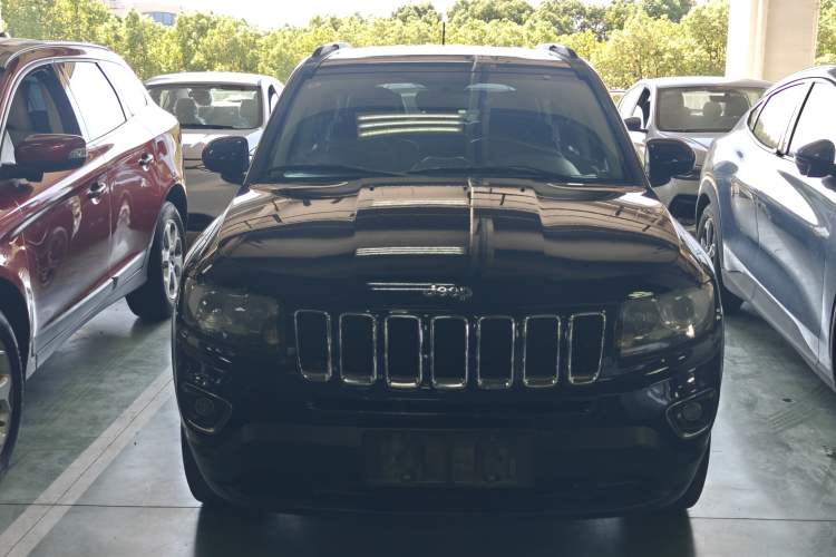 Used Jeep Compass 2014 Revised Version 2.4L Four-Wheel Drive Comfort Edition Exterior 1