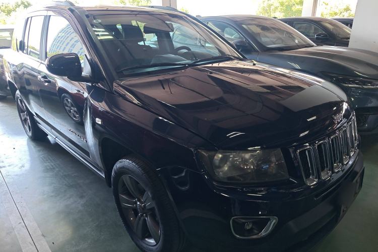 Used Jeep Compass 2014 Revised Version 2.4L Four-Wheel Drive Comfort Edition Exterior 2