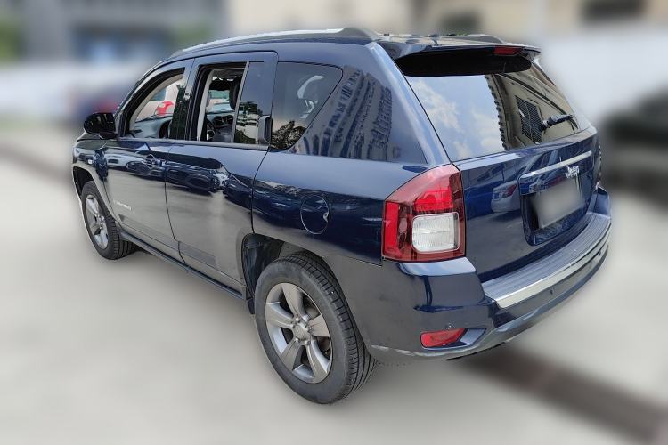 Used Jeep Compass 2014 Revised Version 2.4L Four-Wheel Drive Comfort Edition Exterior 3