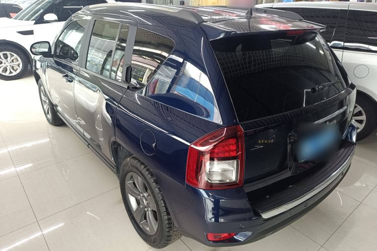Used Jeep Compass 2014 Revised Version 2.4L Four-Wheel Drive Comfort Edition Exterior 3
