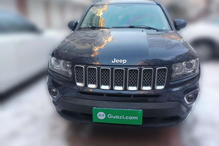 Used Jeep Compass 2014 2.0L two-wheel drive luxury version Front