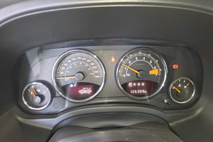 Used Jeep Compass 2014 Revised Version 2.4L Four-Wheel Drive Comfort Edition Instrument Cluster