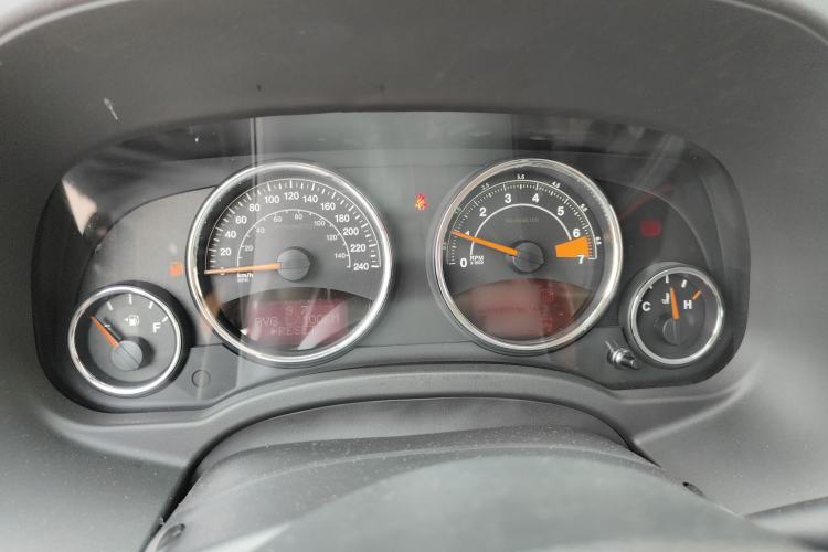Used Jeep Compass 2014 Revised Version 2.4L Four-Wheel Drive Comfort Edition Instrument Cluster