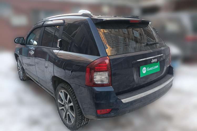 Used Jeep Compass 2014 2.0L two-wheel drive luxury version Rear Left 45 Deg